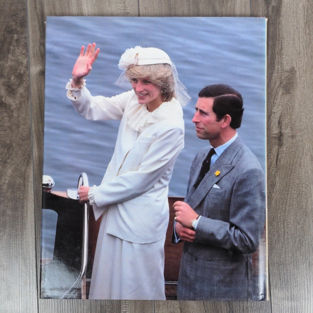 Charles and Diana Visit Canada Book - Picture 7 of 7